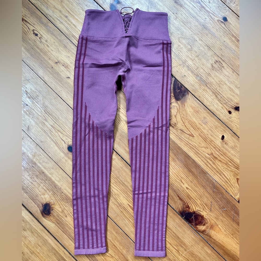 Fabletics Leggings - Picture 3 of 3